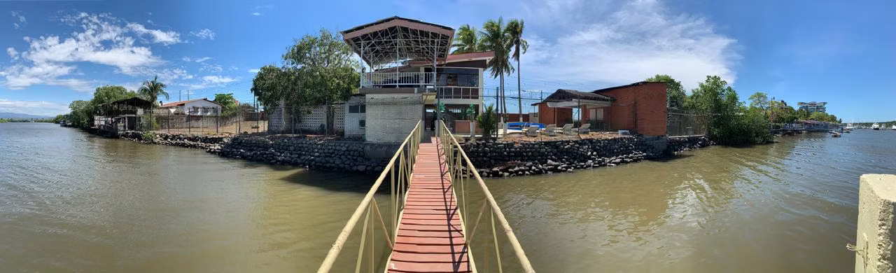 RESORT FRENTE AL MAR EN PUNTARENAS