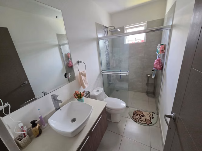Casa en exclusivo Condominio en Santo Domingo Heredia - Imagen 4
