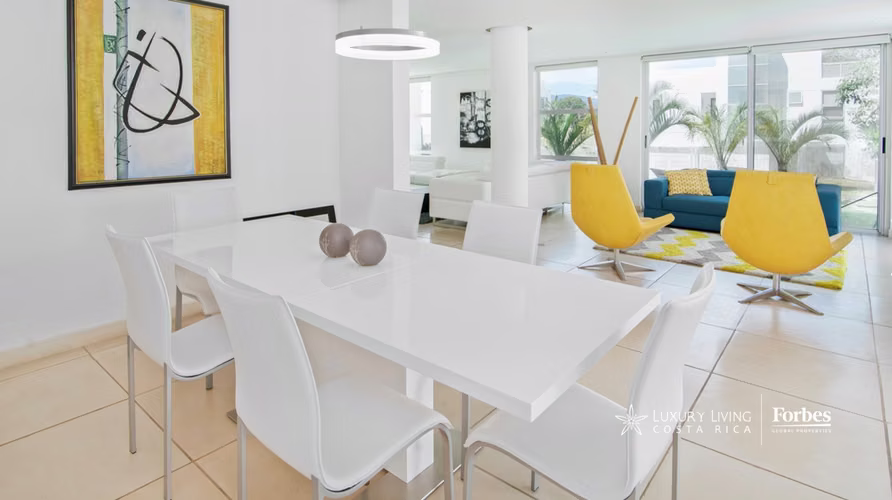 19941 - Casa en Condominio Moderna, Con Piscina, 4 Habitaciones