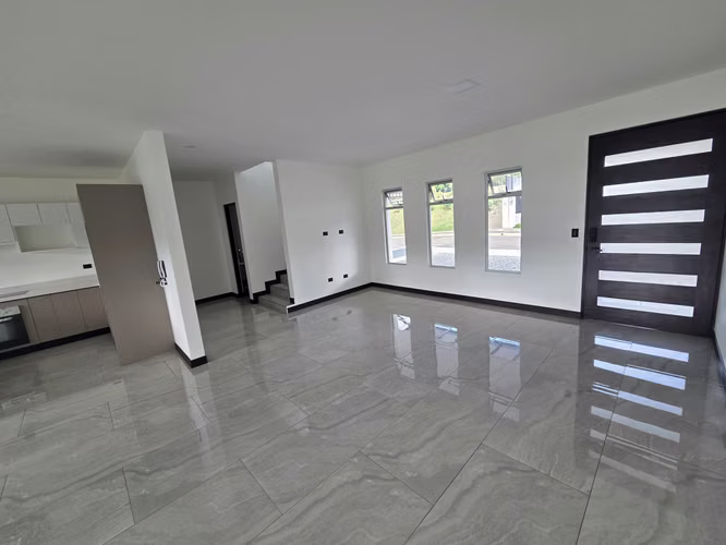 Hermosa casa en exclusivo Condominio en Tres Ríos - Imagen 3