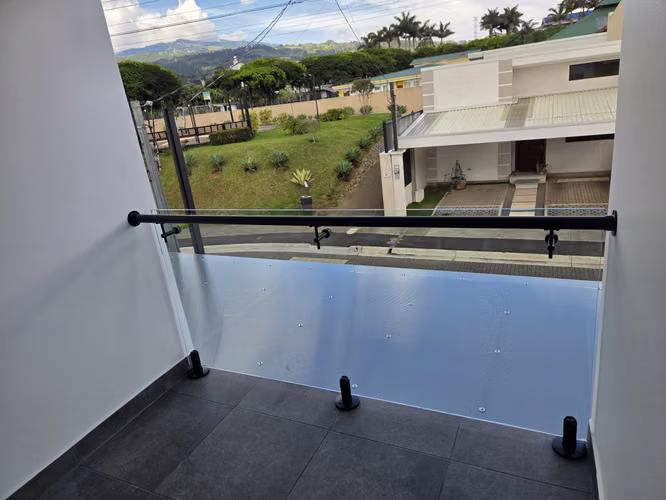 Hermosa casa en exclusivo Condominio en Tres Ríos - Imagen 17