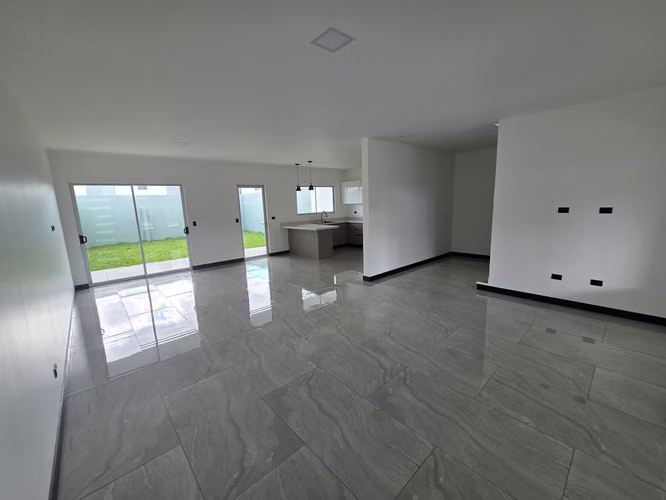 Hermosa casa en exclusivo Condominio en Tres Ríos - Imagen 2
