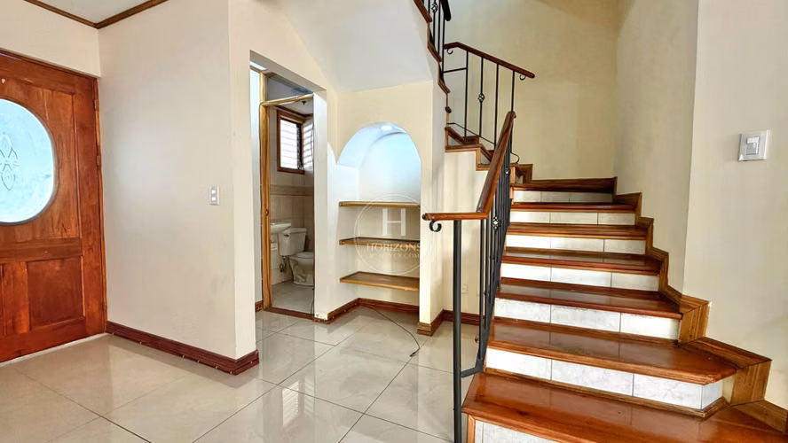 Se Vende Casa en Condominio San Pedro Montes de Oca 4 Habitaciones y Vista a las Montañas noj1258jb - Imagen 7