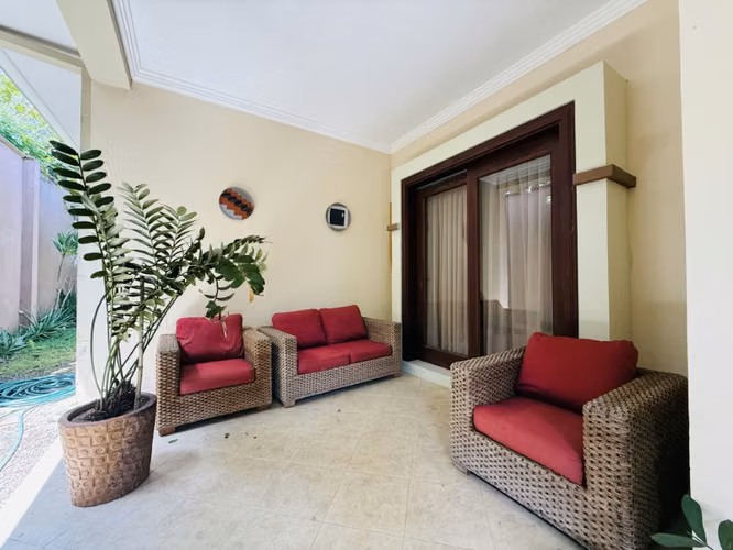 VENTA CASA EN CONDOMINIO, BOSQUES DE ALTAMONTE, CURRIDABAT