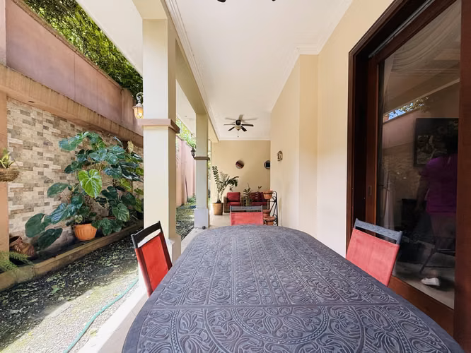 VENTA CASA EN CONDOMINIO, BOSQUES DE ALTAMONTE, CURRIDABAT