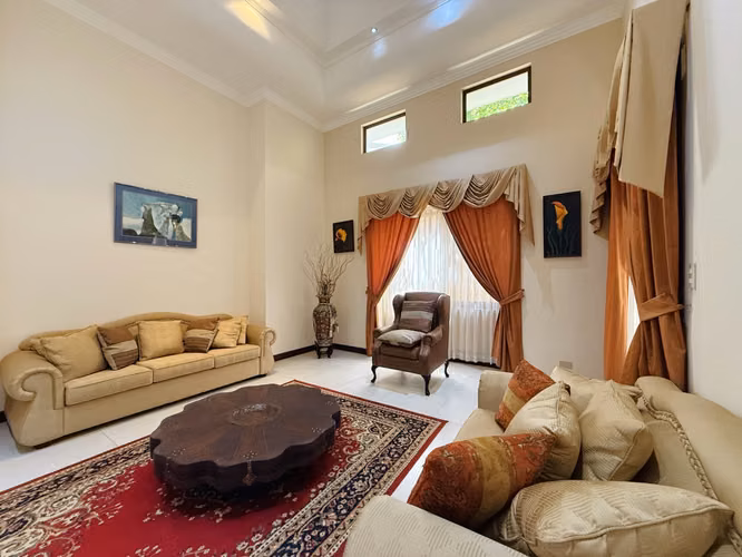 VENTA CASA EN CONDOMINIO, BOSQUES DE ALTAMONTE, CURRIDABAT