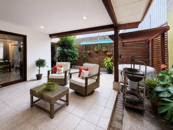 Venta de casa independiente en San Pedro Montes de Oca