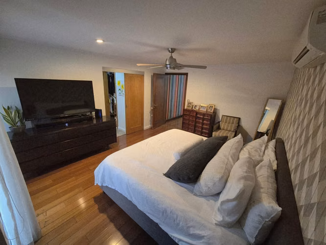 VENTA¡¡  SANTA ANA CASA ESQUINERA EN CONDOMINIO  3HAB/ SALA DE TV / TERRAZA - Imagen 12