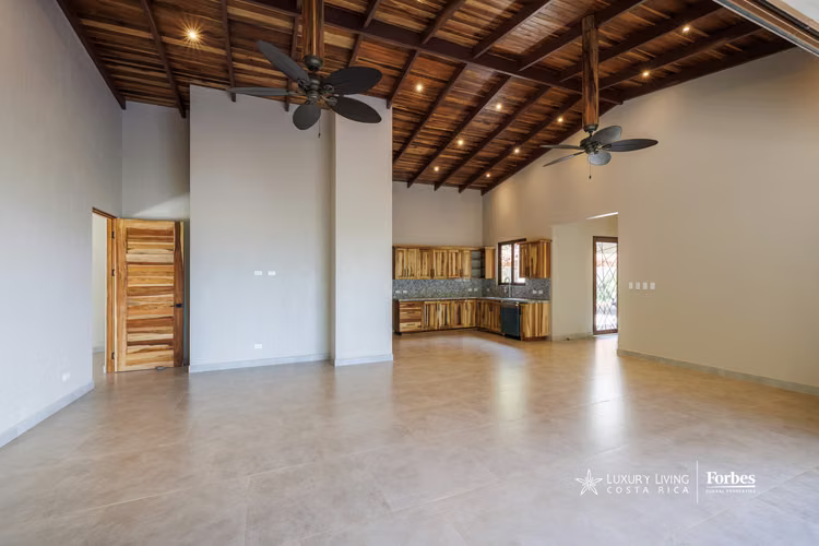 21333 - Casa contemporánea, 1 planta, vista al valle, amplia terraza