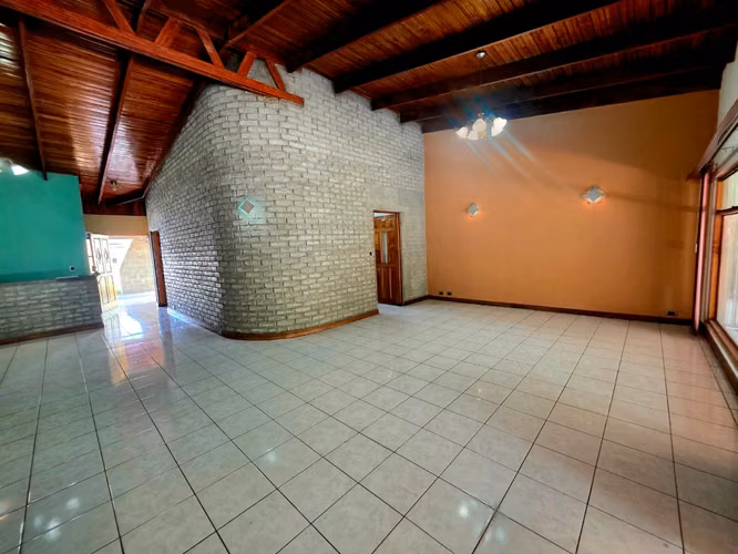 VENTA DE CASA, USO DE SUELO MIXTO, SAN JOSÉ, GUACHIPELIN - Imagen 9