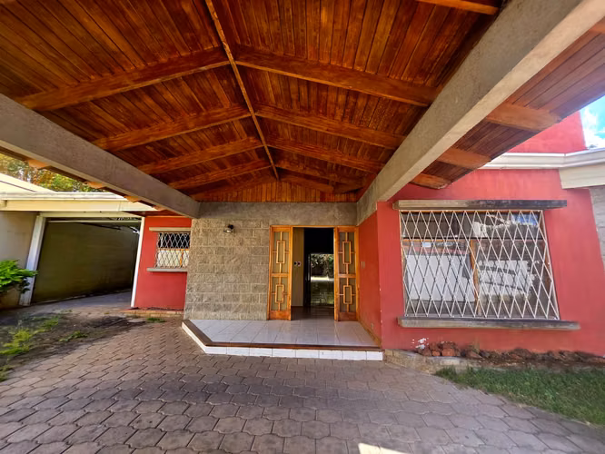 VENTA DE CASA, USO DE SUELO MIXTO, SAN JOSÉ, GUACHIPELIN - Imagen 3