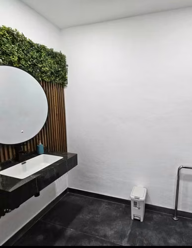 Venta de Local comercial Lindora, Santa Ana precio negociable