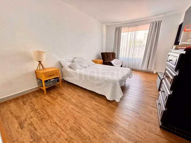 id # 42142En venta casa con habitación en planta baja y gran patio
