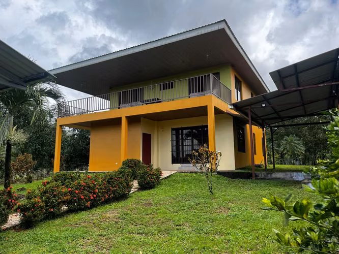 Casa con piscina y vista al Volcán Arenal | Ideal para Airbnb | San Carlos - Imagen 5