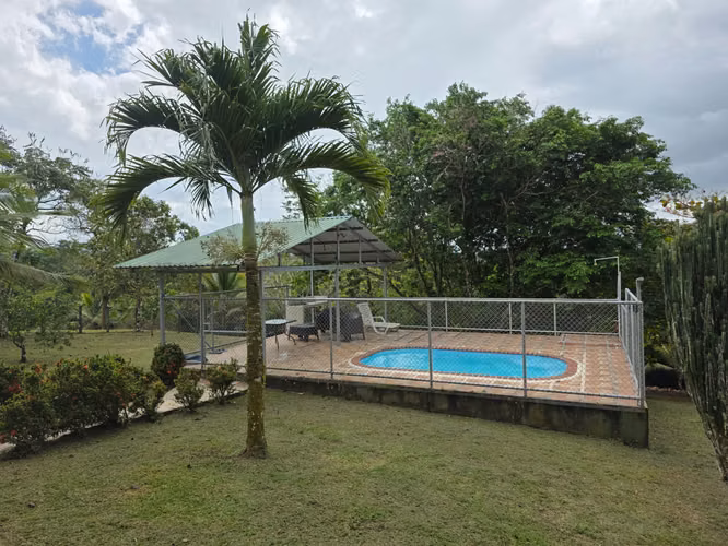 Casa con piscina y vista al Volcán Arenal | Ideal para Airbnb | San Carlos - Imagen 11