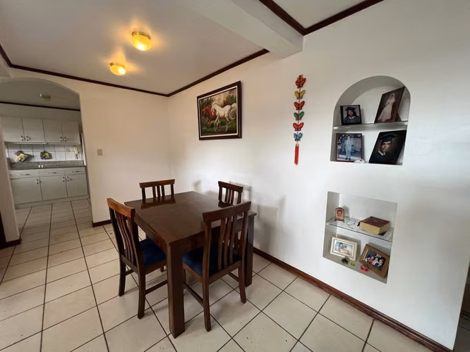 OPORTUNIDAD EN CONDOMINIO  Hermosa propiedad en Guayabos de Curridabat - Imagen 2