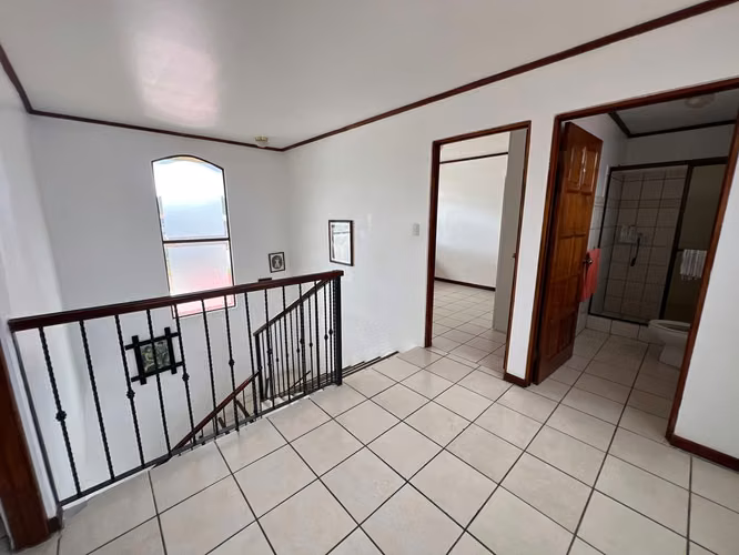 OPORTUNIDAD EN CONDOMINIO  Hermosa propiedad en Guayabos de Curridabat - Imagen 9
