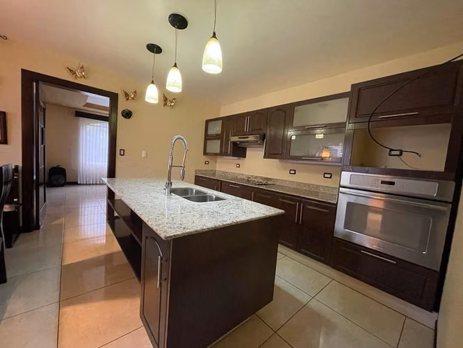Casa de Lujo en Condominio Albacete, El Guarco, Cartago - Imagen 3