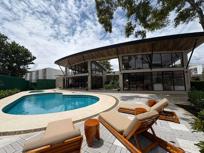 Lote en Venta en Condominio Santa Ana IP