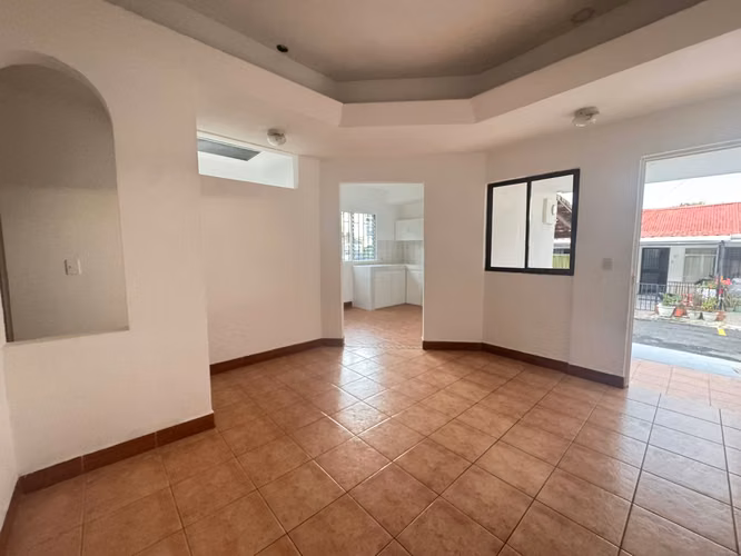 Venta de casa en Rohrmoser, en condominio GANGA!! - Imagen 18