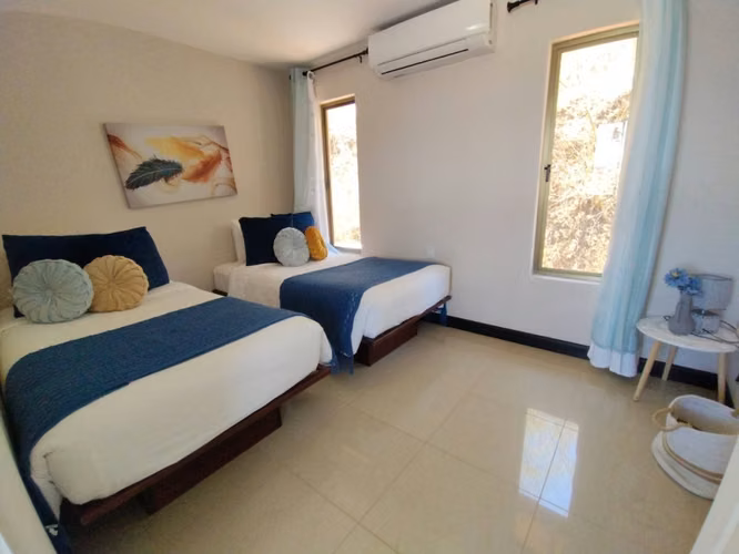 Villa con Vista al Mar en Villas Sol, Playa Hermosa, Guanacaste