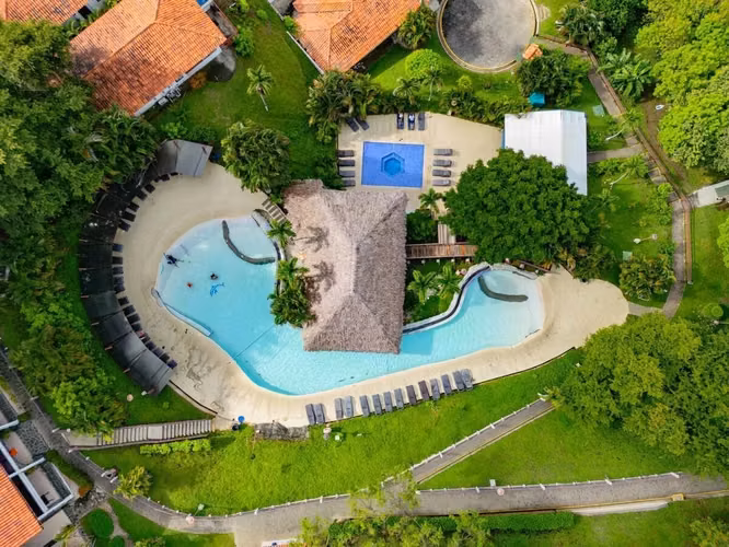 Villa con Vista al Mar en Villas Sol, Playa Hermosa, Guanacaste