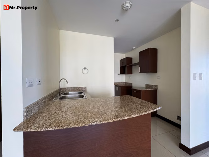 Apartamento de oportunidad en Heredia / 3 habitaciones - Imagen 3
