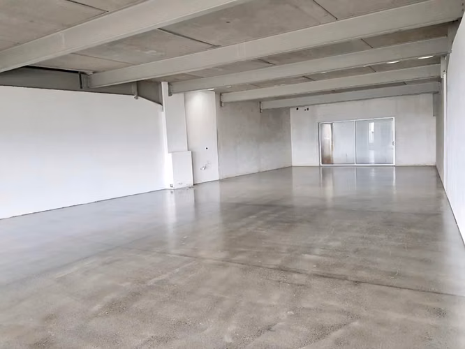 Local / Bodega / Oficina 150 m² en Centro de Negocios - Guachipelín