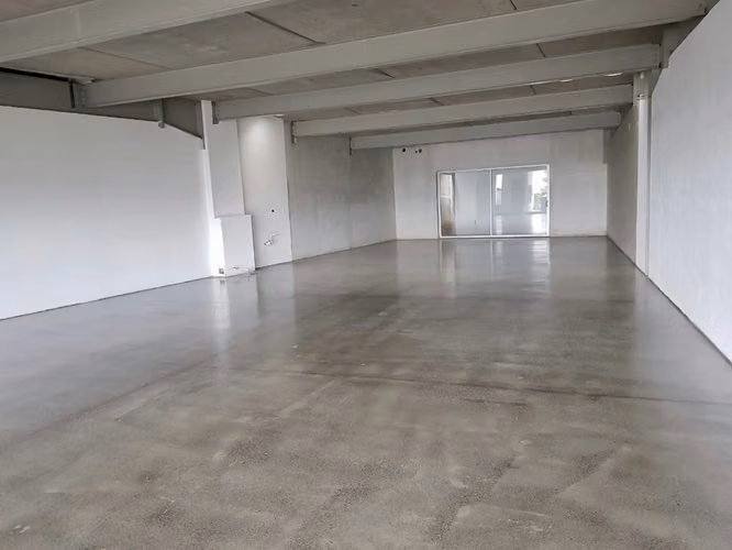 Local / Bodega / Oficina 150 m² en Centro de Negocios - Guachipelín