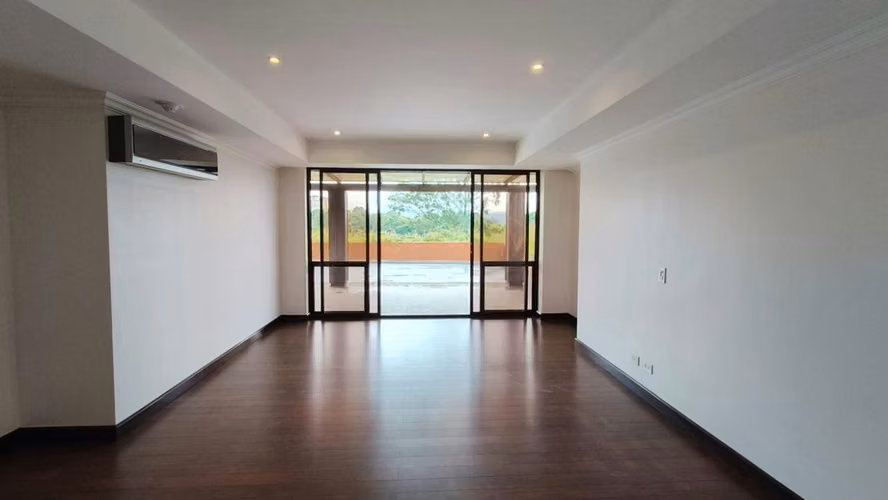 SE ALQUILA Apartamento en Torres del Parque, La Sabana KS - Imagen 14
