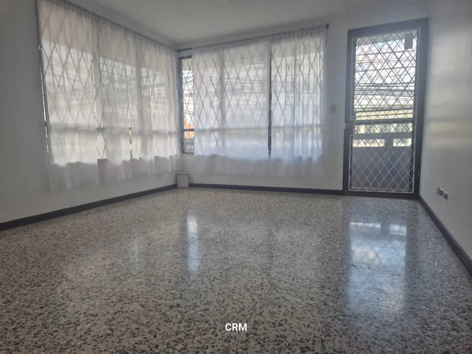 Alquilo Oficinas en Rousvelt, San Pedro - Imagen 5