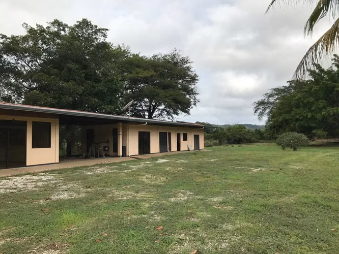 oportunidad única en Carrillo  lista, uso mixto y muchísimo potencial.  Desarrollar? Invertir? - Imagen 9