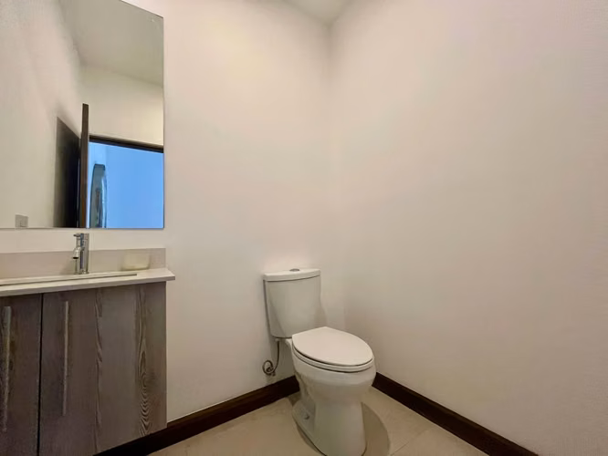 Venta Apartamento con espectacular vista  – Condominio en Alto de las Palomas, Escazú - Imagen 8
