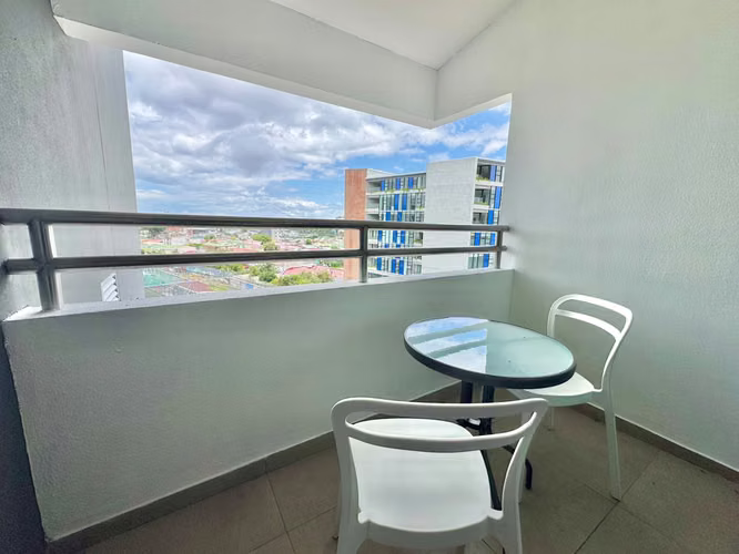 Apartamento amueblado tipo loft en Barrio Dent - Imagen 4