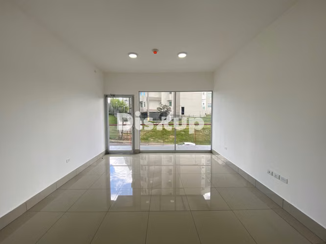 Alquiler de local de 30 m2 en plaza comercial. Granadilla, Curridabat - Imagen 19