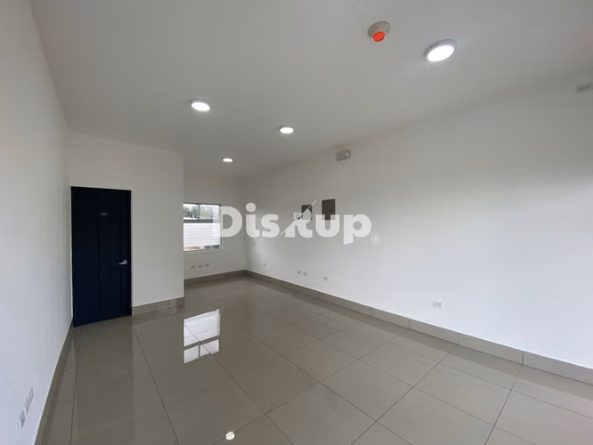 Alquiler de local de 30 m2 en plaza comercial. Granadilla, Curridabat - Imagen 13