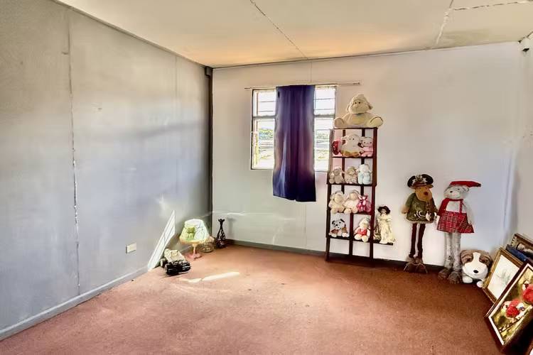 Se Vende casa esquinera uso mixto, Montufar. La Unión, Cartago.