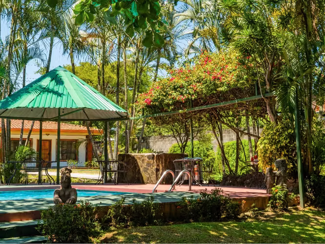 HOTEL FOR LEASE IN ALAJUELA – JUST MINUTES FROM JUAN SANTAMARÍA INTERNATIONAL AIRPORT