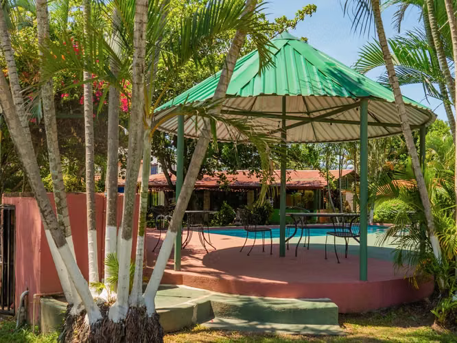 HOTEL EN ALQUILER EN ALAJUELA – A POCOS MINUTOS DEL AEROPUERTO INTERNACIONAL JUAN SANTAMARÍA - Imagen 11