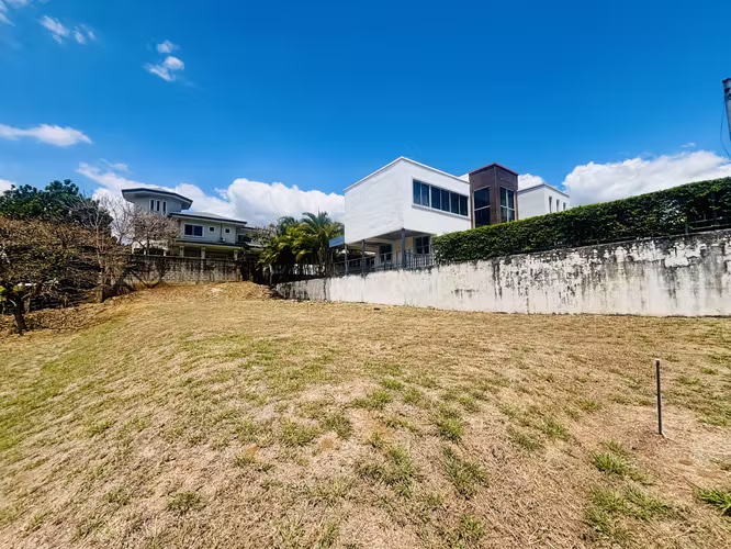 Se vende amplio lote esquinero, en exclusivo condominio en Grecia, Alajuela. - Imagen 8