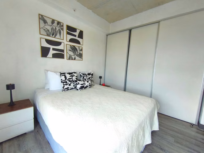 Amueblado, 2 hab, balcón, vista a montañas, Secrt Sabana, piscina y gimnasio - Imagen 12