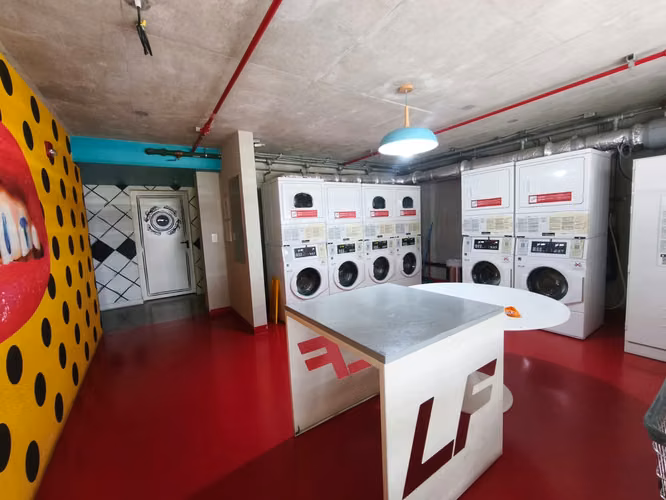 Amueblado, 2 hab, balcón, vista a montañas, Secrt Sabana, piscina y gimnasio - Imagen 16