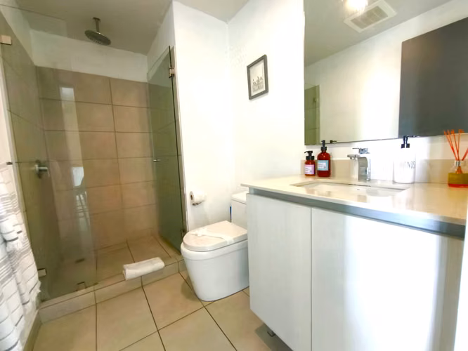 Amueblado, 2 hab, balcón, vista a montañas, Secrt Sabana, piscina y gimnasio - Imagen 14