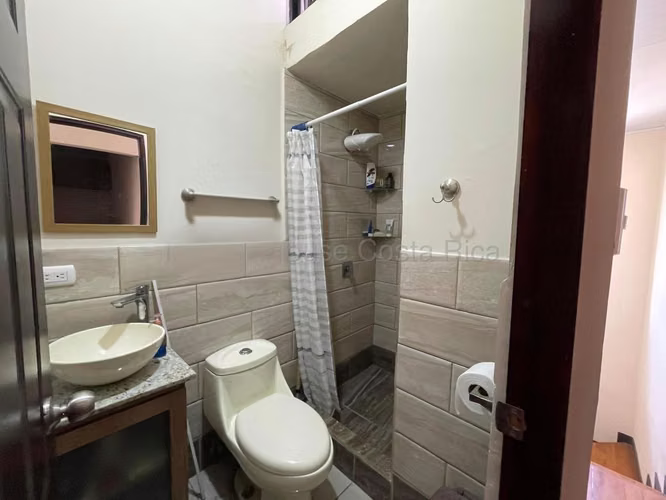 Venta de Casa en Condominio, Barrio Córdoba en Zapote | Para Familia o Inversión