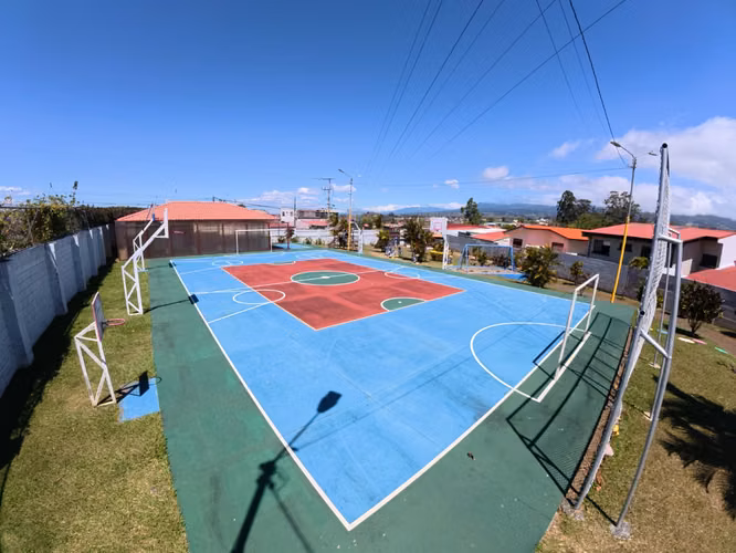 Venta casa amplia en Moravia – 3 habitaciones y terraza BBQ (JS 1322 20) - Imagen 16