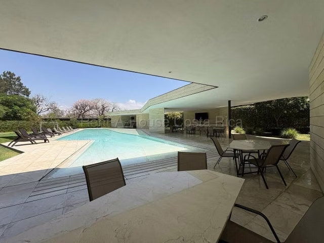 Alquiler de casa en Lindora Santa Ana - Imagen 3