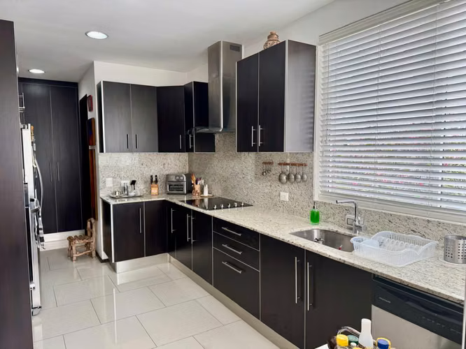 SANTA ANA, PIEDADES. HERMOSO APARTAMENTO EN VENTA O RENTA - Imagen 6