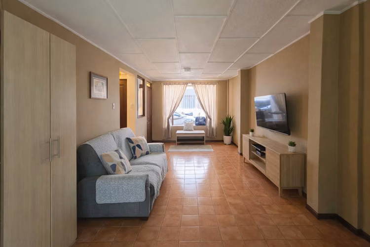Propiedad con 3 apartamentos en San Francisco de Dos Ríos - EU