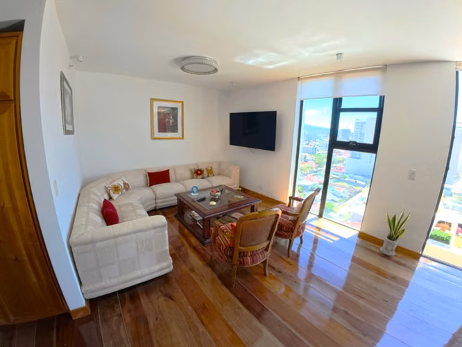Penthouse de lujo en Rohrmoser con azotea privada y jacuzzi  ( JS 1322 21)