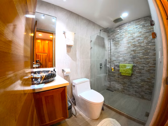 Penthouse de lujo en Rohrmoser con azotea privada y jacuzzi  ( JS 1322 21)